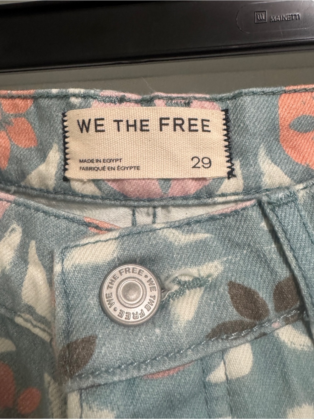 Free People Good Luck Printed Barrel Jeans Size 29 NWT - Picture 4 of 6